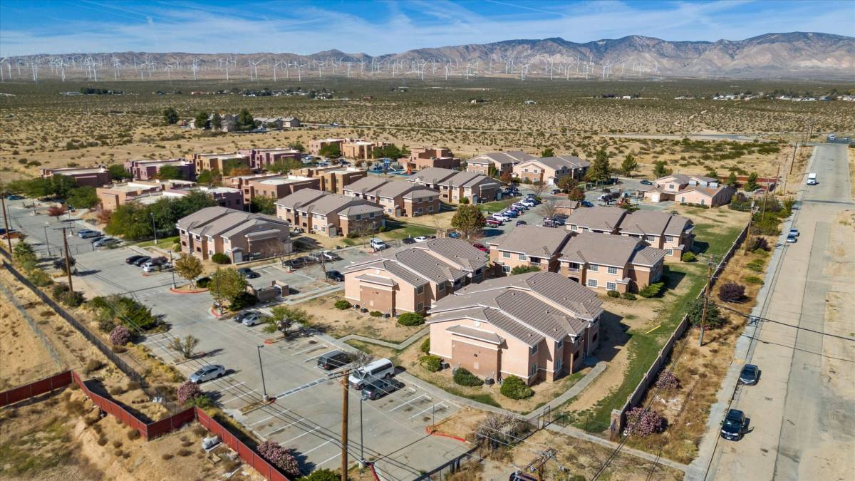 Apartment for rent at 16197 H St, Mojave, CA 93501