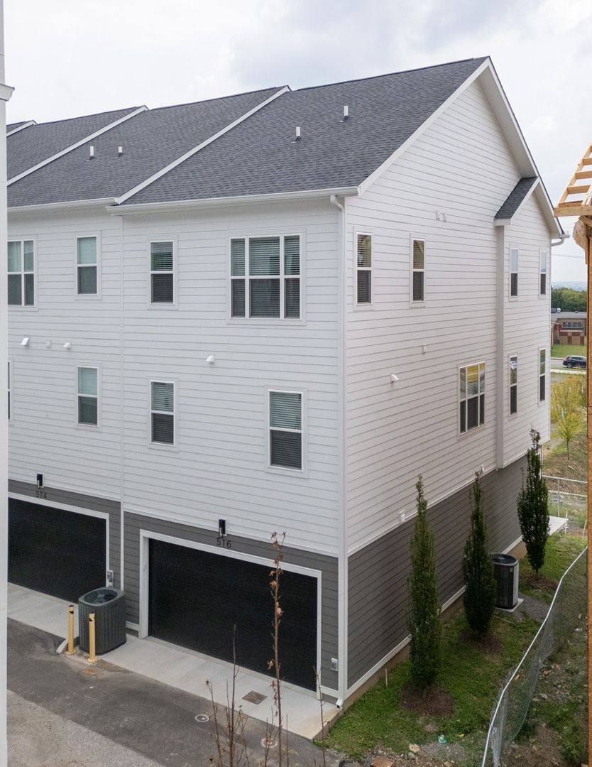 Townhouse for rent at 514 Proximity Circle, Nashville, TN 37207