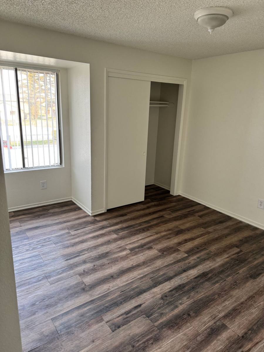 Apartment for rent at 3101 Coventry Dr, Bakersfield, CA 93304