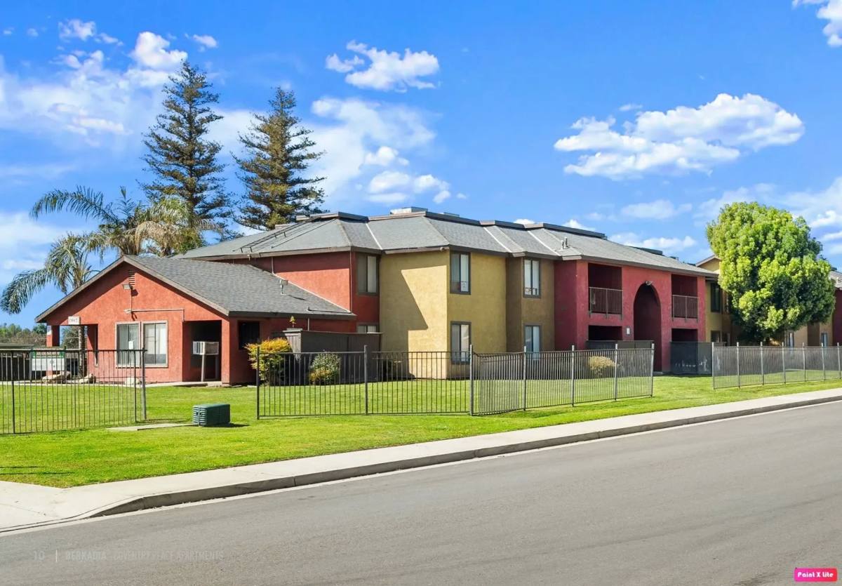 Apartment for rent at 3101 Coventry Dr, Bakersfield, CA 93304