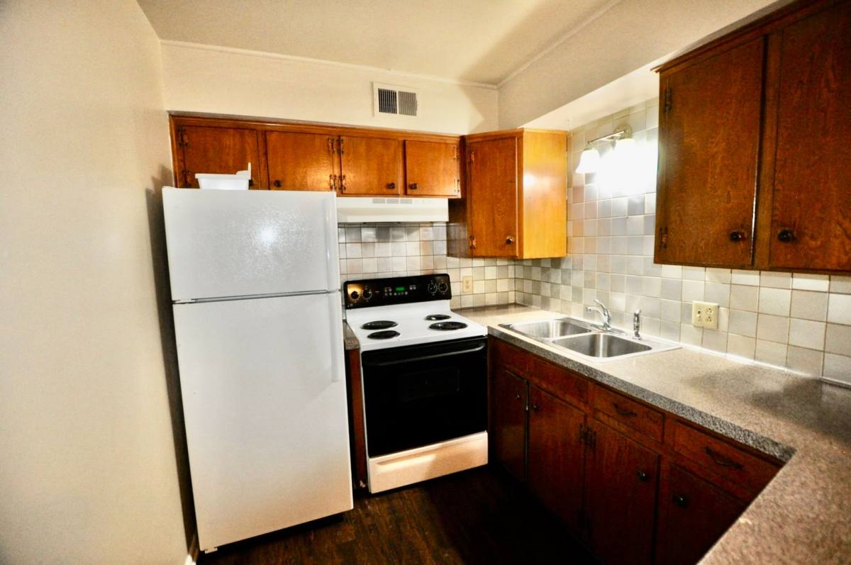 Townhouse for rent at 202 E Oak St, Weatherford, TX 76086