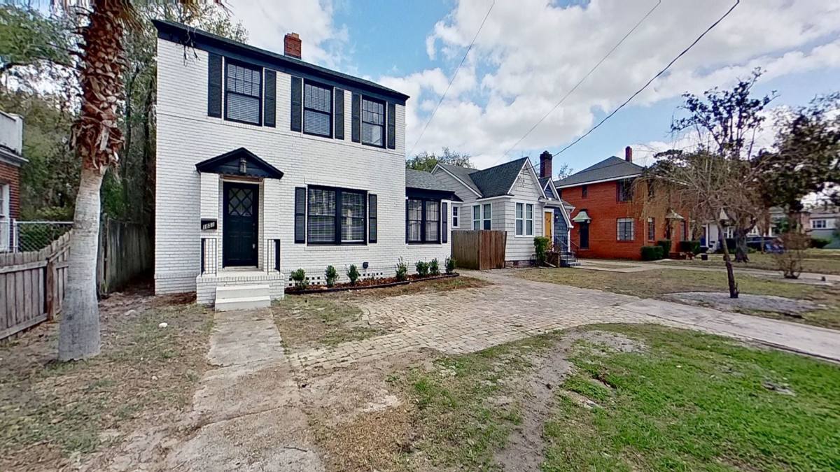 Apartment for rent at 1651-1653 Flagler Ave, Jacksonville, FL 32207