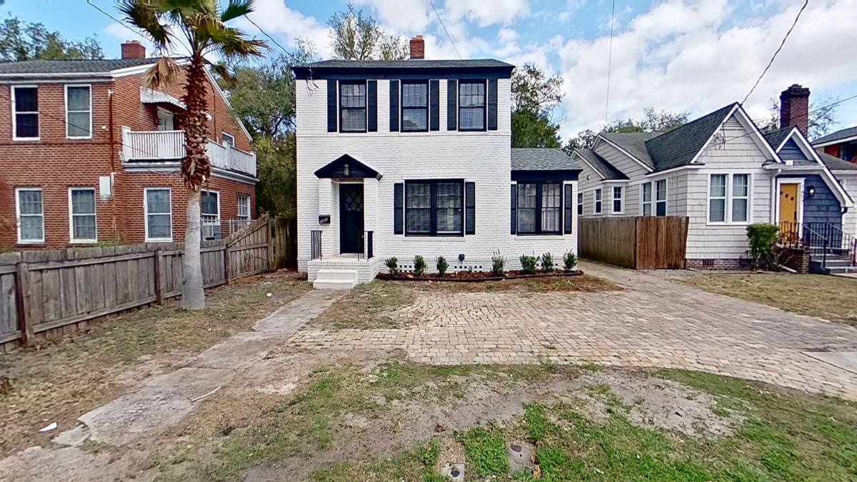 Apartment for rent at 1651-1653 Flagler Ave, Jacksonville, FL 32207