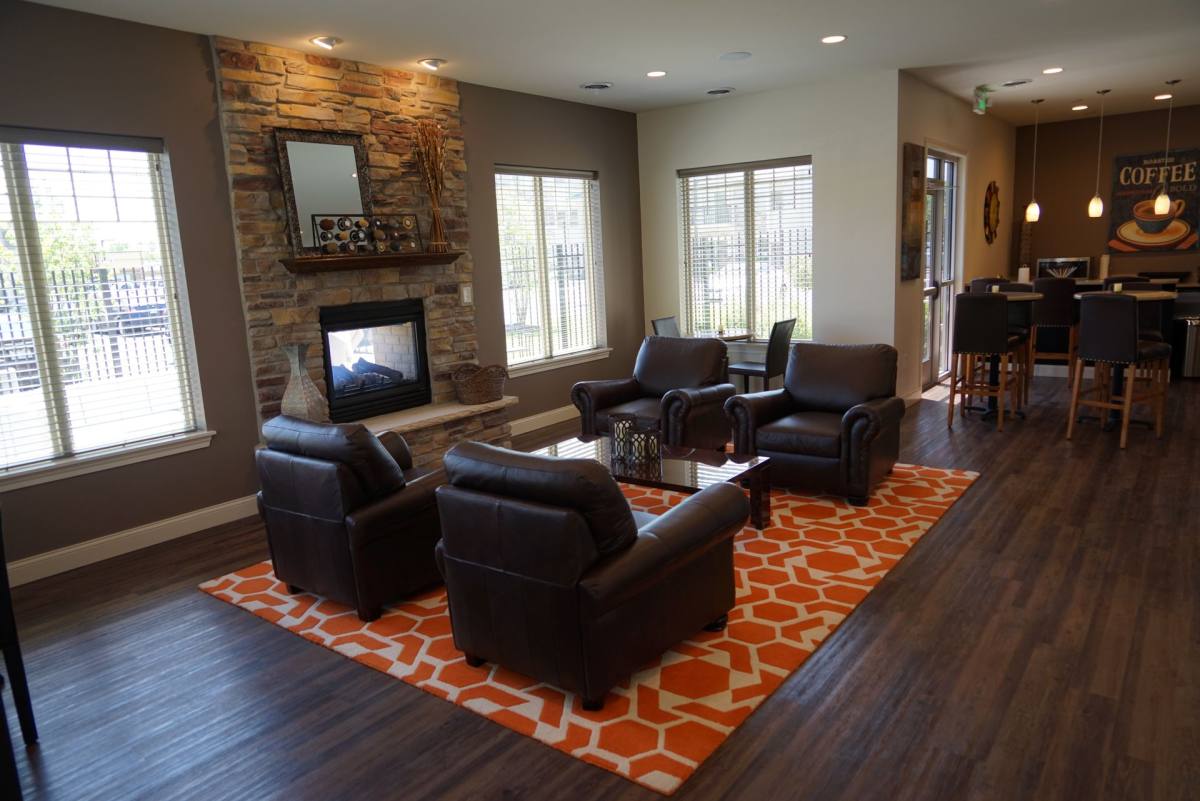 Apartment for rent at 2121 45th St, Highland, IN 46322