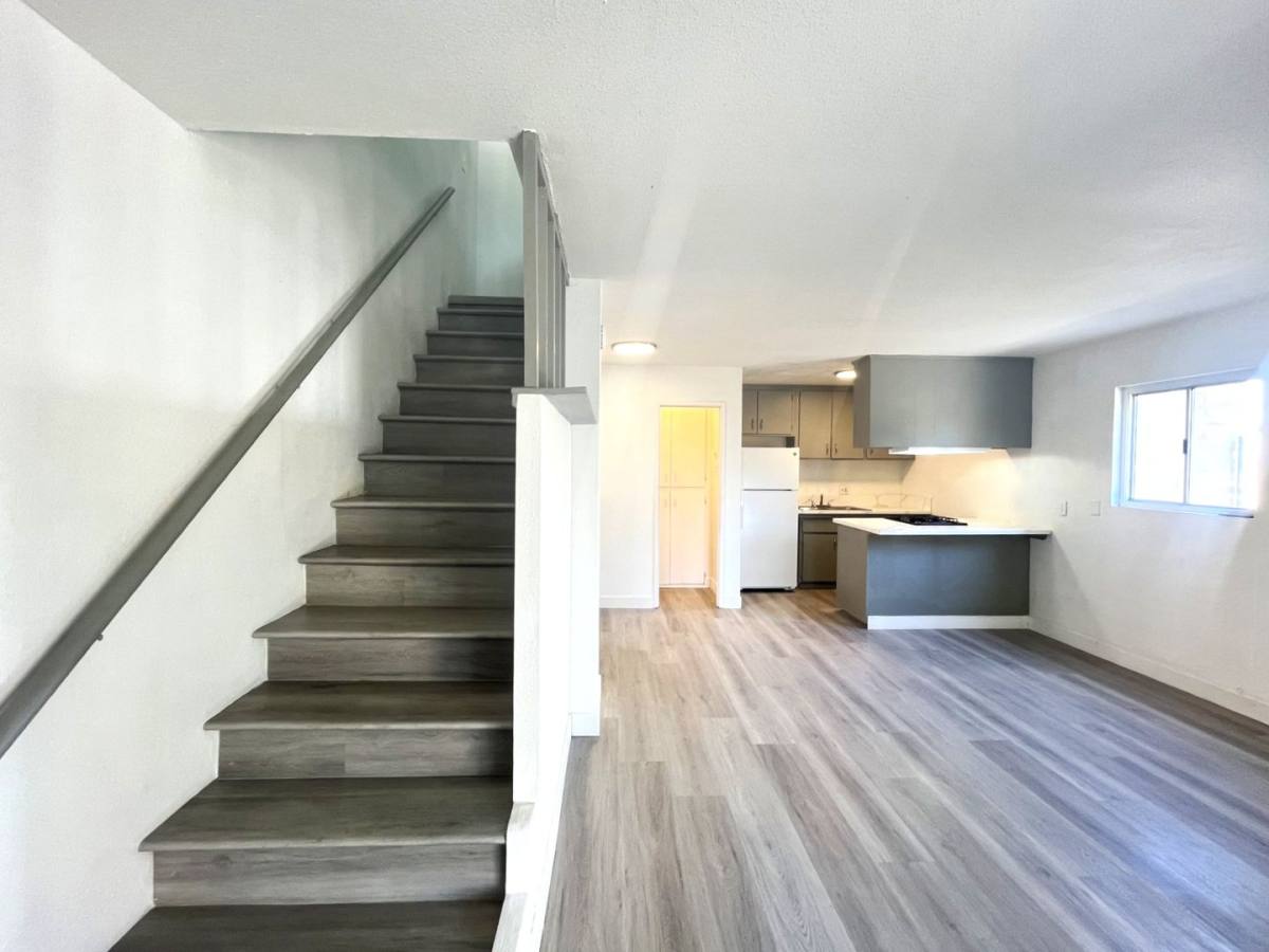 Apartment for rent at 1129 E La Deney, Ontario, CA 91764