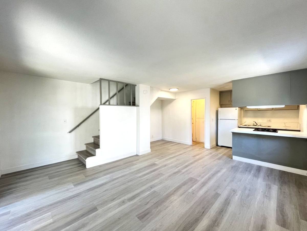 Apartment for rent at 1129 E La Deney, Ontario, CA 91764