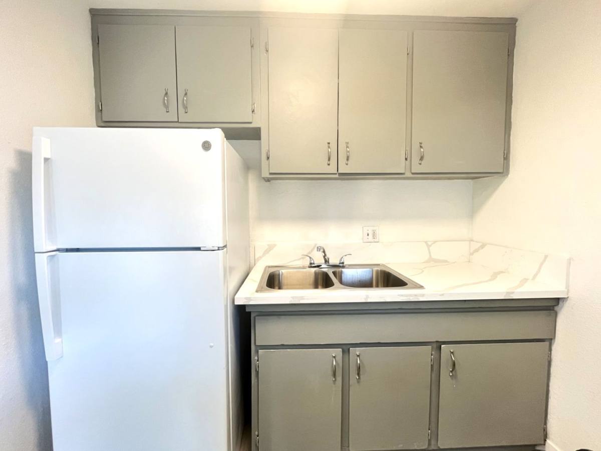 Apartment for rent at 1129 E La Deney, Ontario, CA 91764