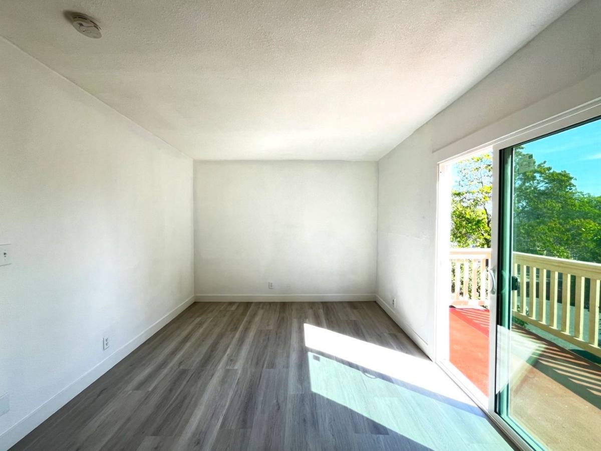 Apartment for rent at 1129 E La Deney, Ontario, CA 91764