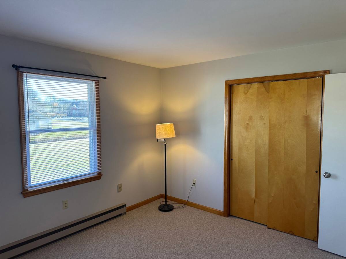 House for rent at 5473 Orchard Dr, Timberville, VA 22853