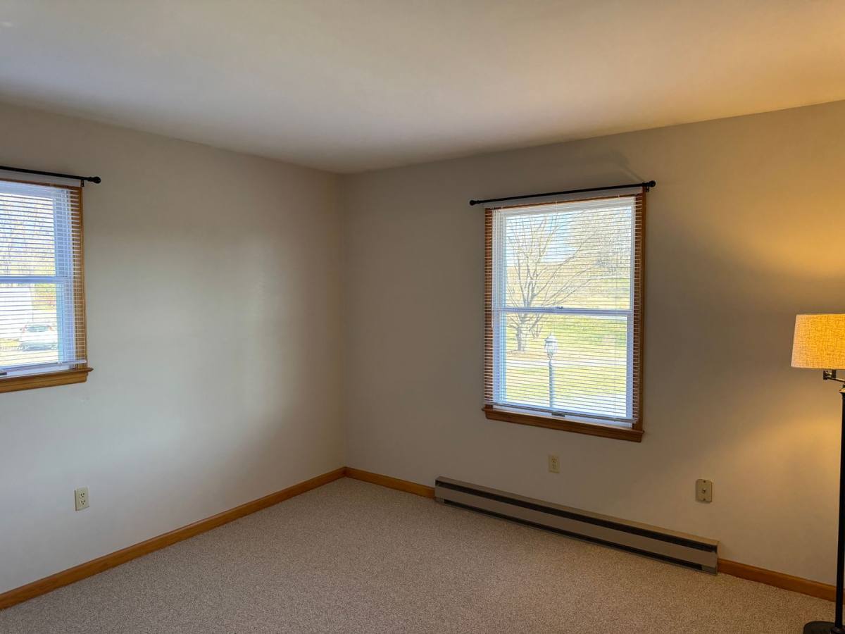 House for rent at 5473 Orchard Dr, Timberville, VA 22853