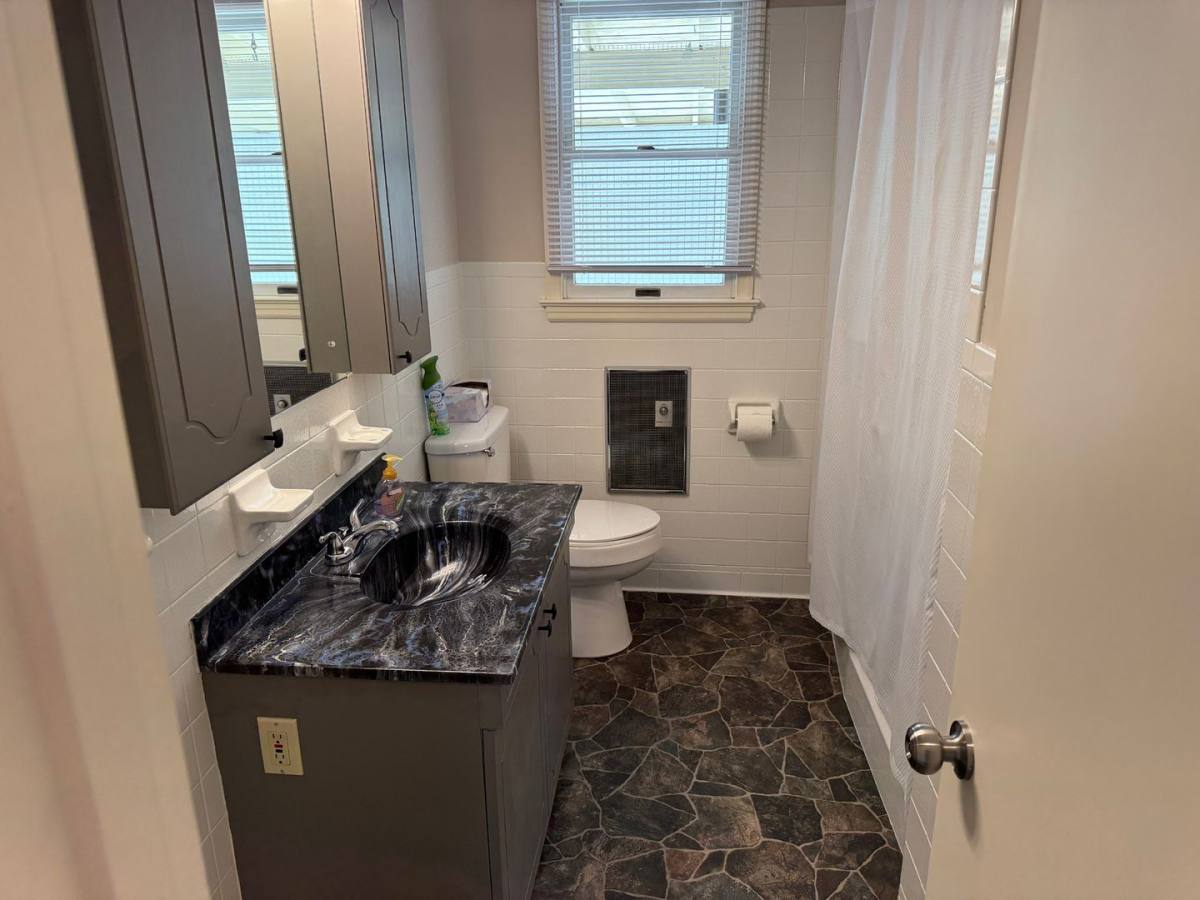 House for rent at 5473 Orchard Dr, Timberville, VA 22853