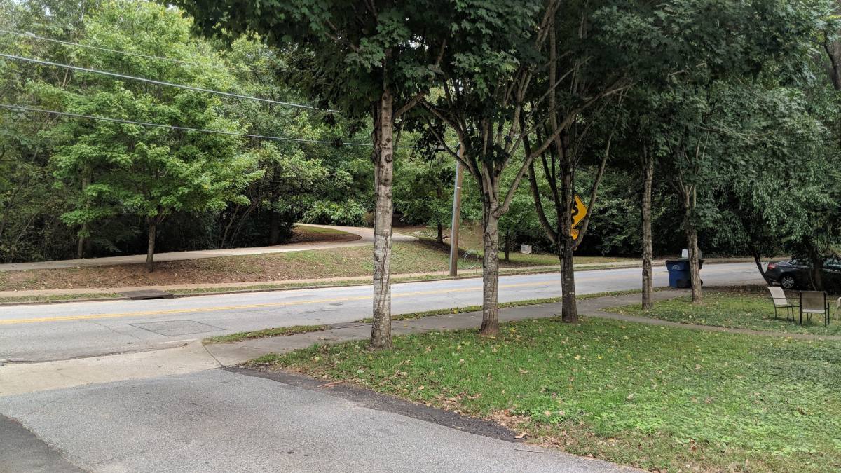 Apartment for rent at 1360 N Ave, Atlanta, GA 30307