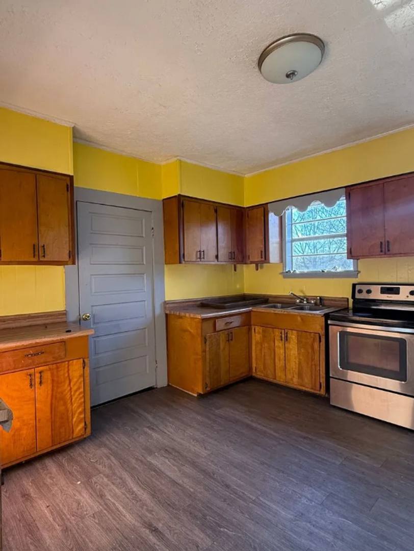 House for rent at 1607 3rd Ave, Opelika, AL 36801