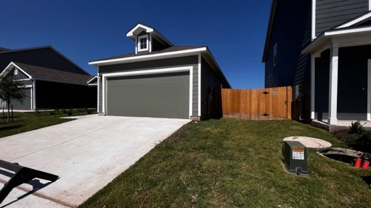 House for rent at 404 Bass Dr, Bastrop, TX 78602