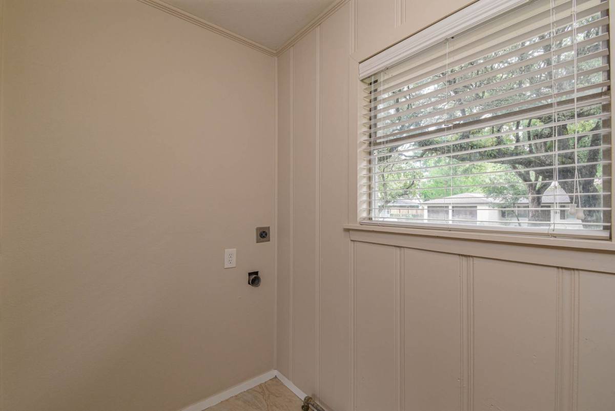 House for rent at 1509 N San Jacinto St, Conroe, TX 77301
