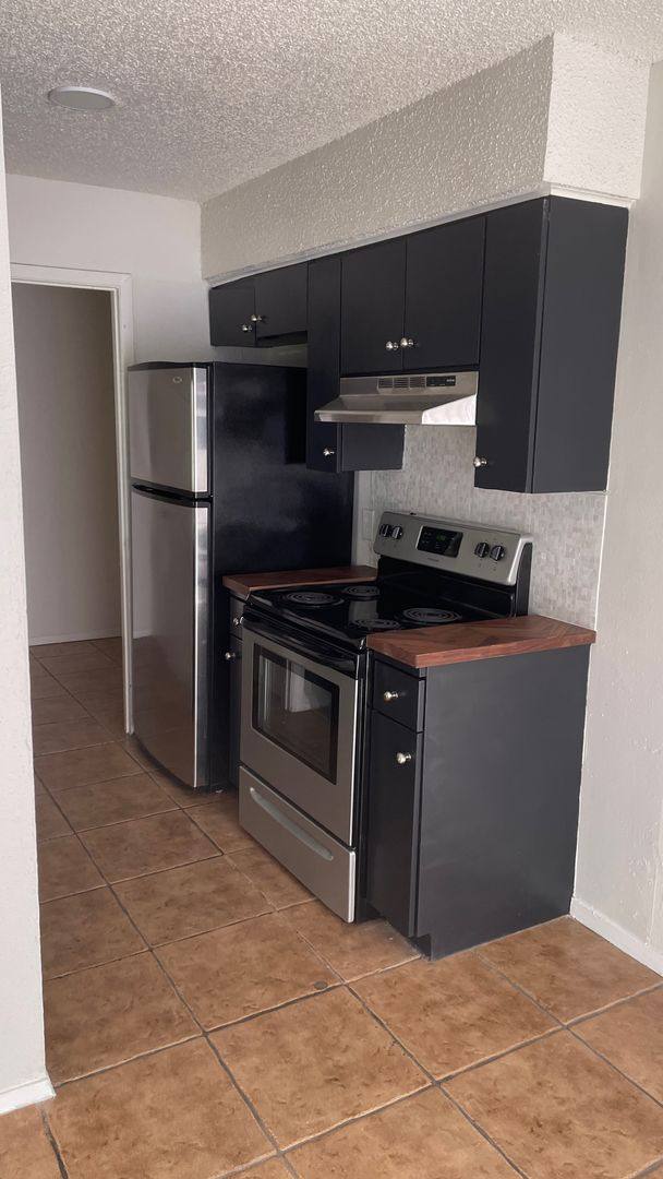 Apartment for rent at 1705 Coronado Hills Dr, Austin, TX 78752