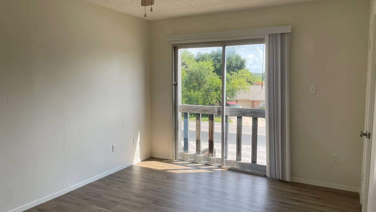 Apartment for rent at 1705 Coronado Hills Dr, Austin, TX 78752