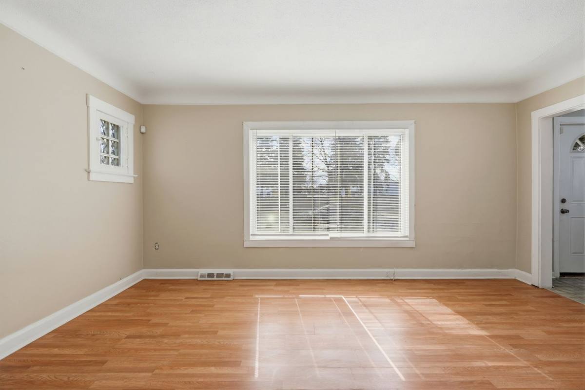 House for rent at 1301 E Muir, Hazel Park, MI 48030