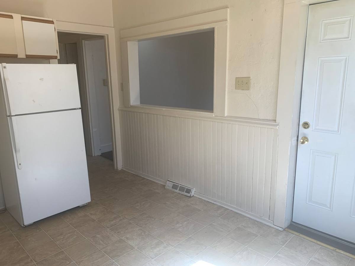 Apartment for rent at 124 N W St, York, PA 17401