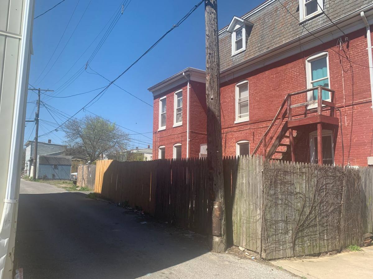 Apartment for rent at 124 N W St, York, PA 17401