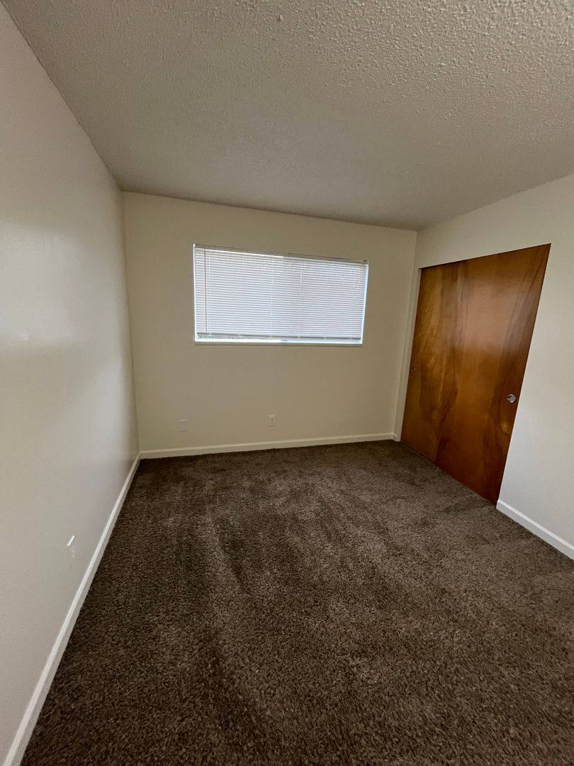 Apartment for rent at 2127 E 6th St, Vancouver, WA 98661