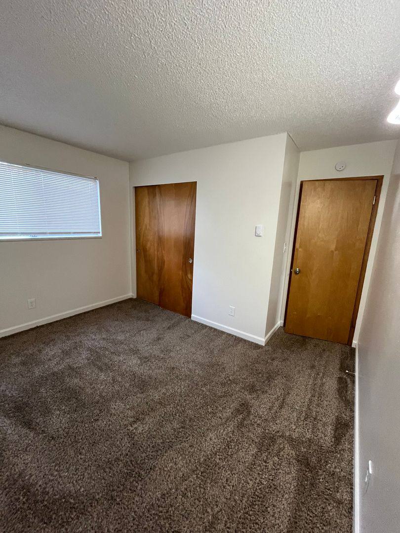 Apartment for rent at 2127 E 6th St, Vancouver, WA 98661