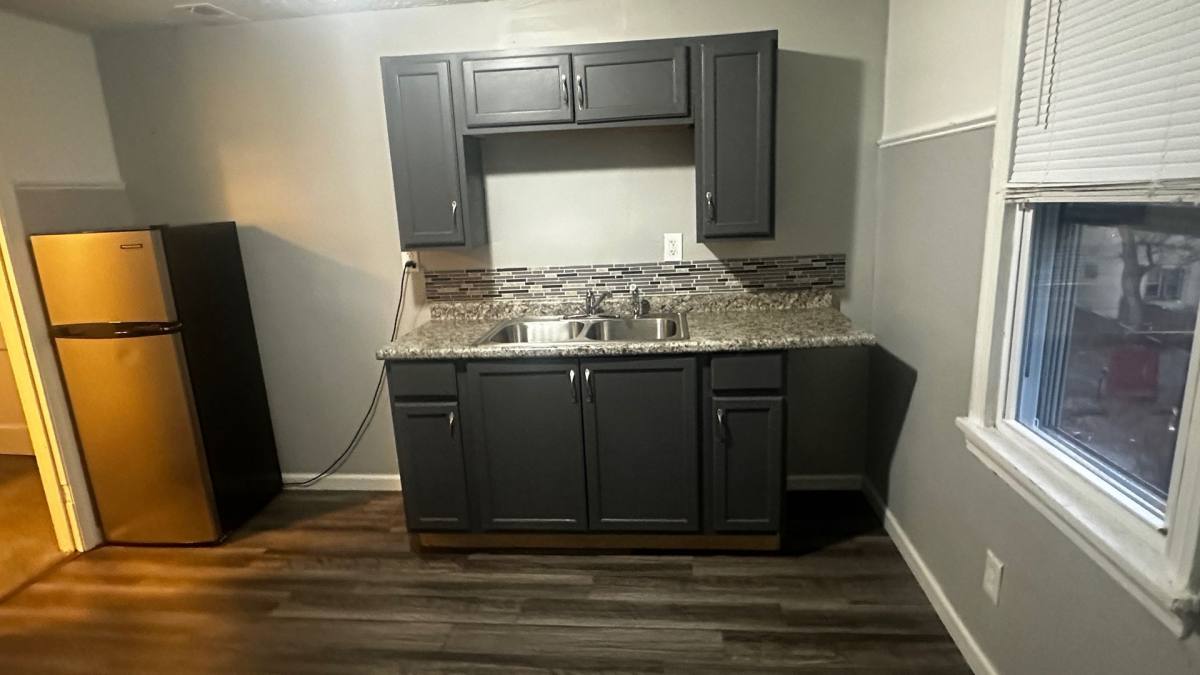 Apartment for rent at 13616 Coit, Cleveland, OH 44110