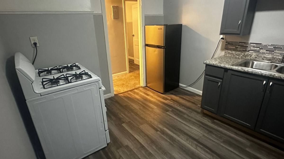 Apartment for rent at 13616 Coit, Cleveland, OH 44110