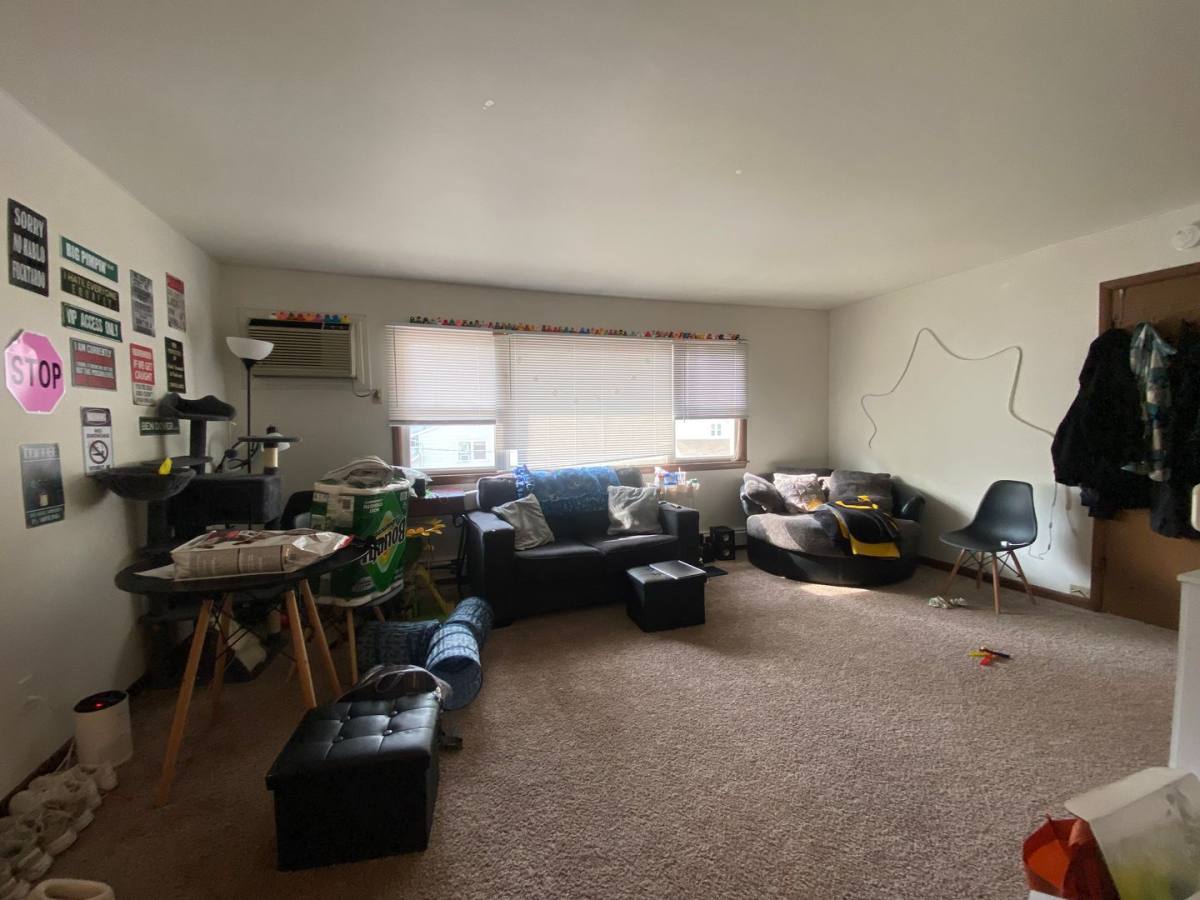 Apartment for rent at 614 E Jefferson St, Iowa City, IA 52245