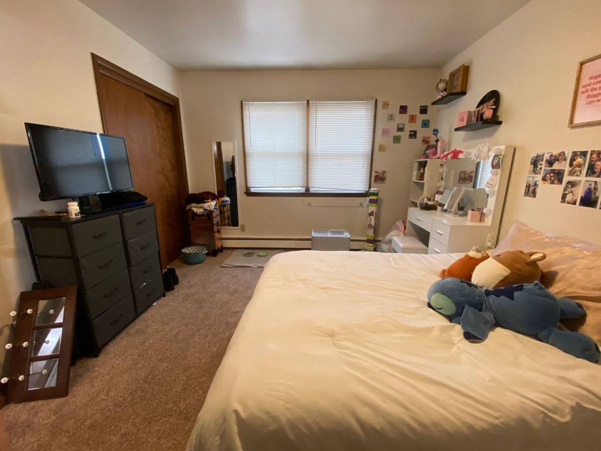 Apartment for rent at 614 E Jefferson St, Iowa City, IA 52245