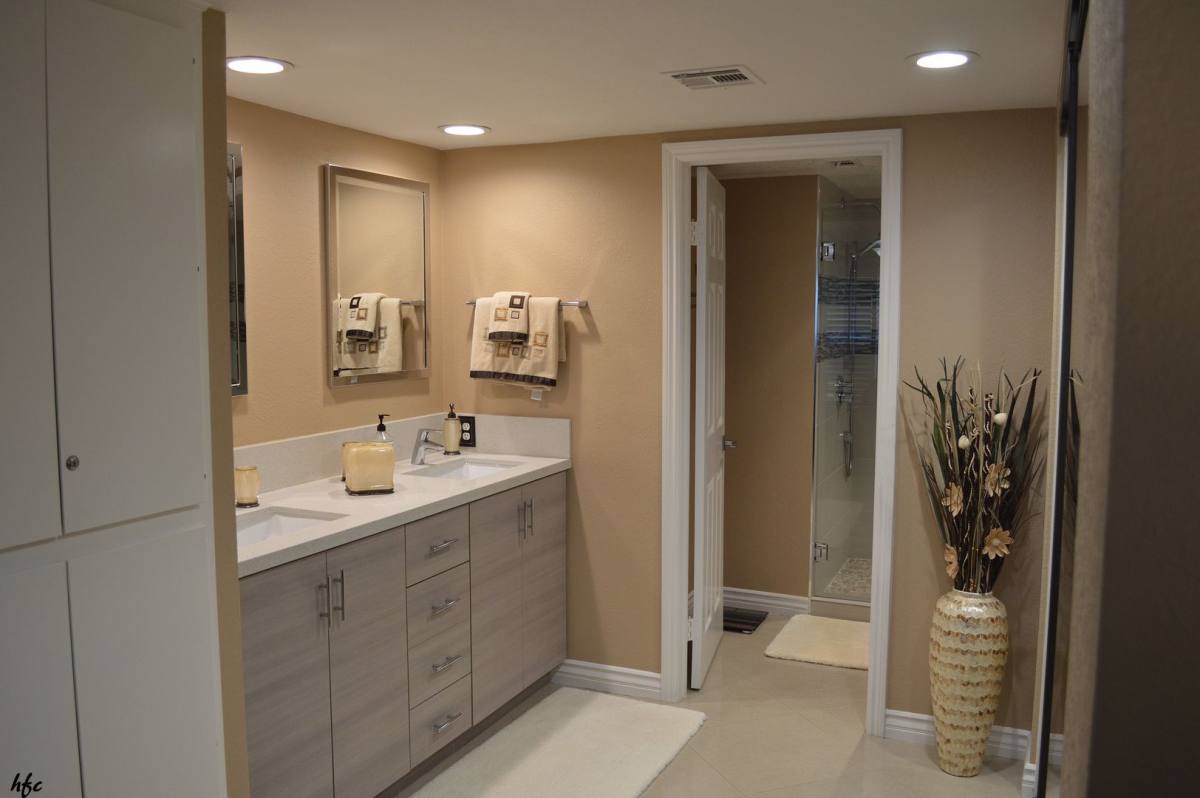 Apartment for rent at 2700 E Mesquite Ave, Palm Springs, CA 92264