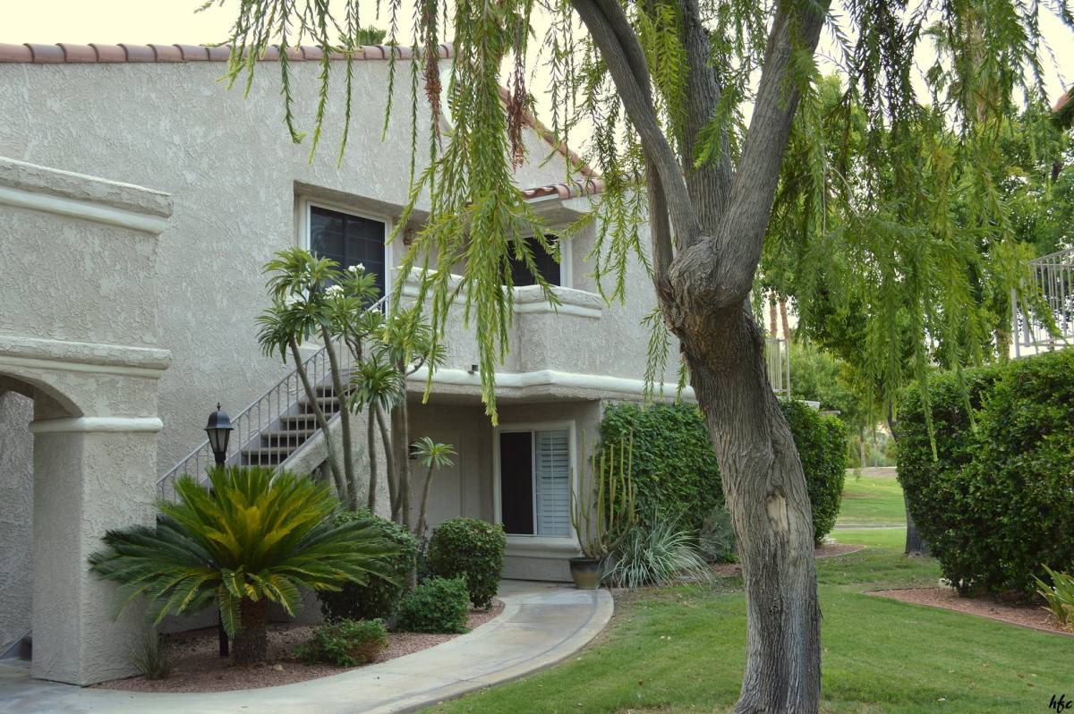 Apartment for rent at 2700 E Mesquite Ave, Palm Springs, CA 92264