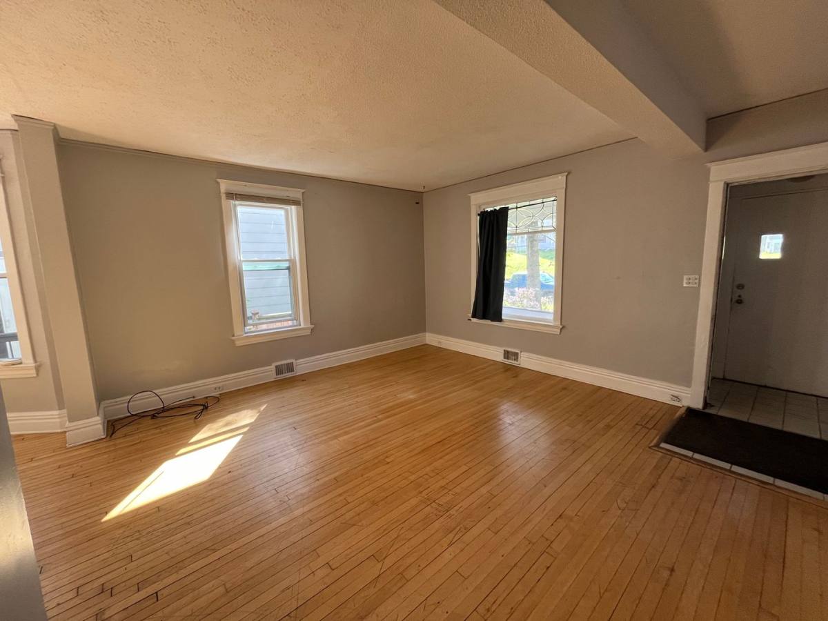 House for rent at 2114 E 4th St, Duluth, MN 55812
