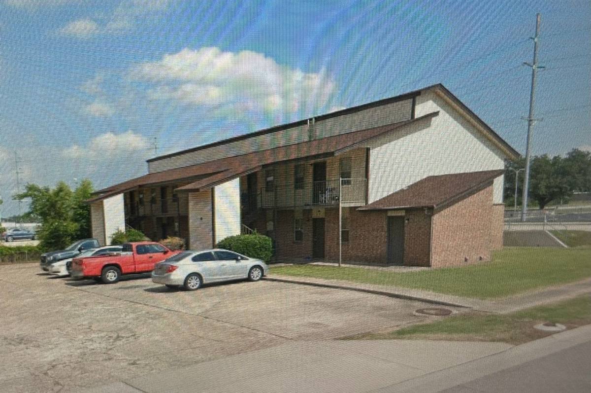 Apartment for rent at 6015 Jenny Lind Place, Fort Smith, AR 72908