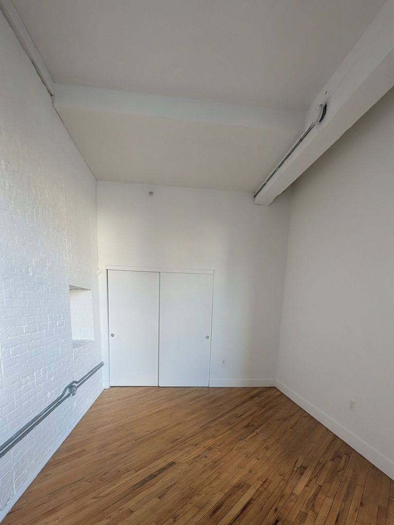 Apartment for rent at 176 Division St, Trenton, NJ 08611