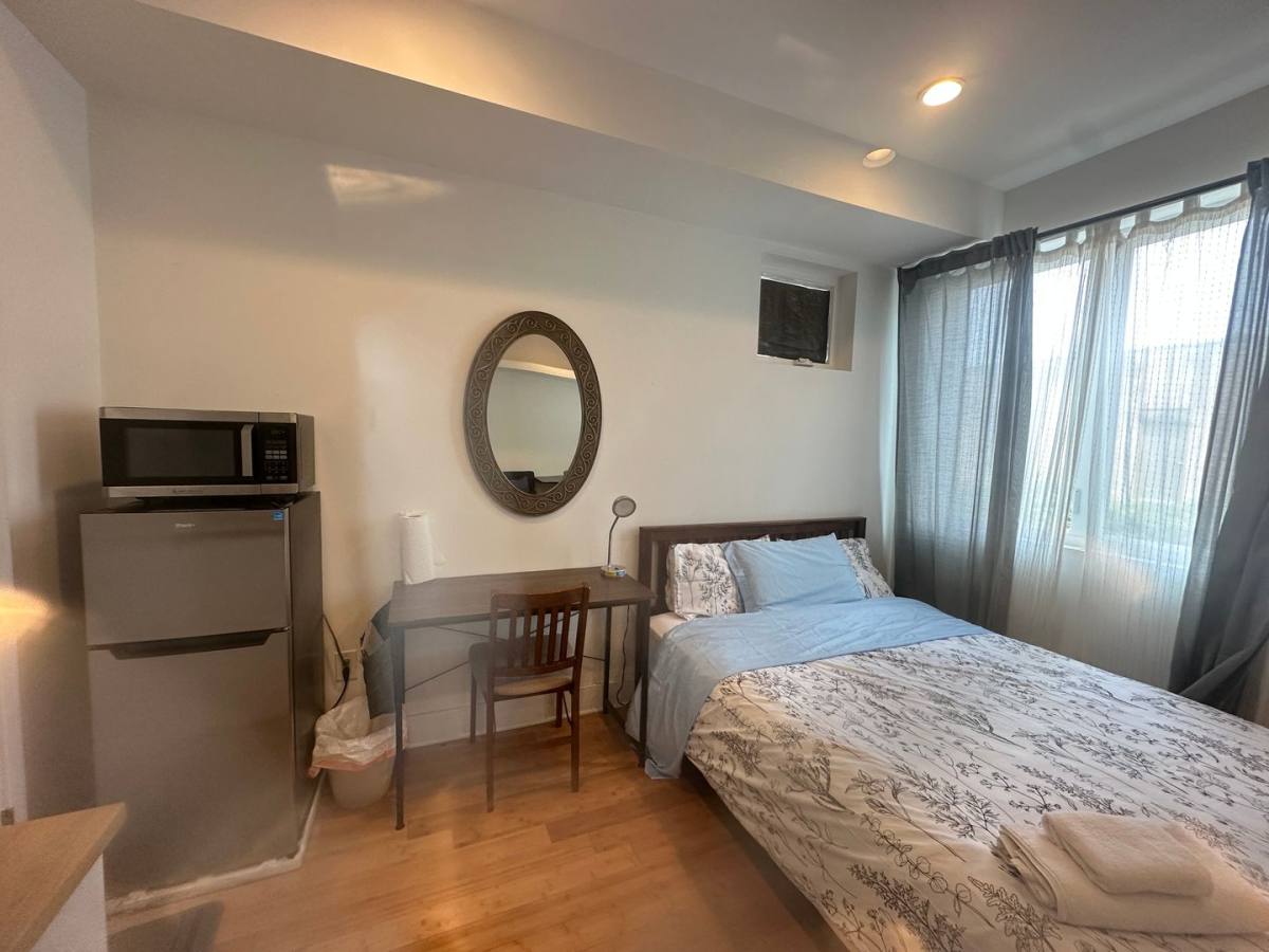 Apartment for rent at 315 N 41st St, Philadelphia, PA 19104