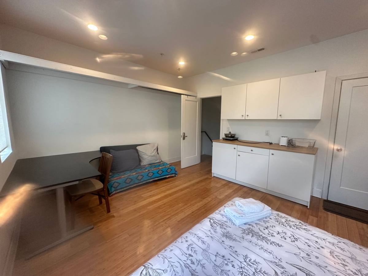 Apartment for rent at 315 N 41st St, Philadelphia, PA 19104