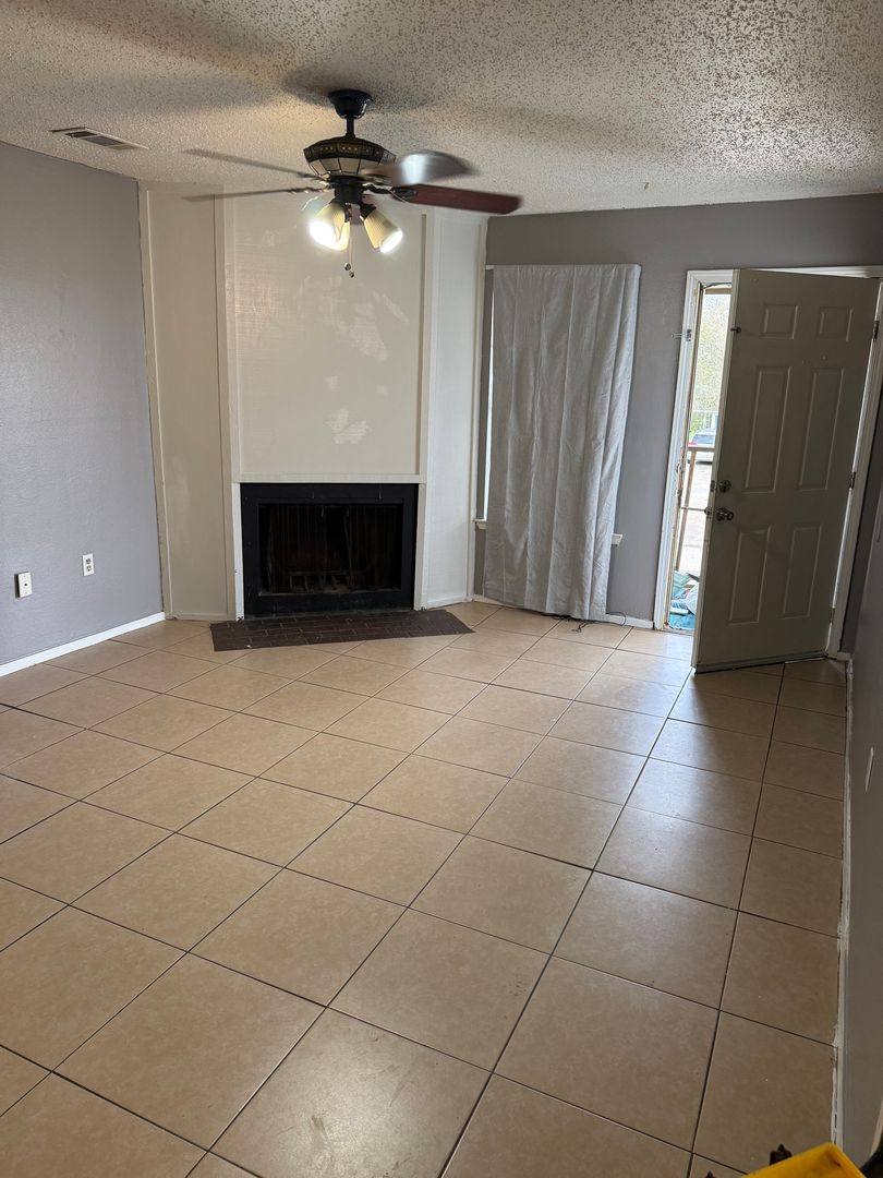 Apartment for rent at 8215 Skysail Dr #C, Baton Rouge, LA 70820