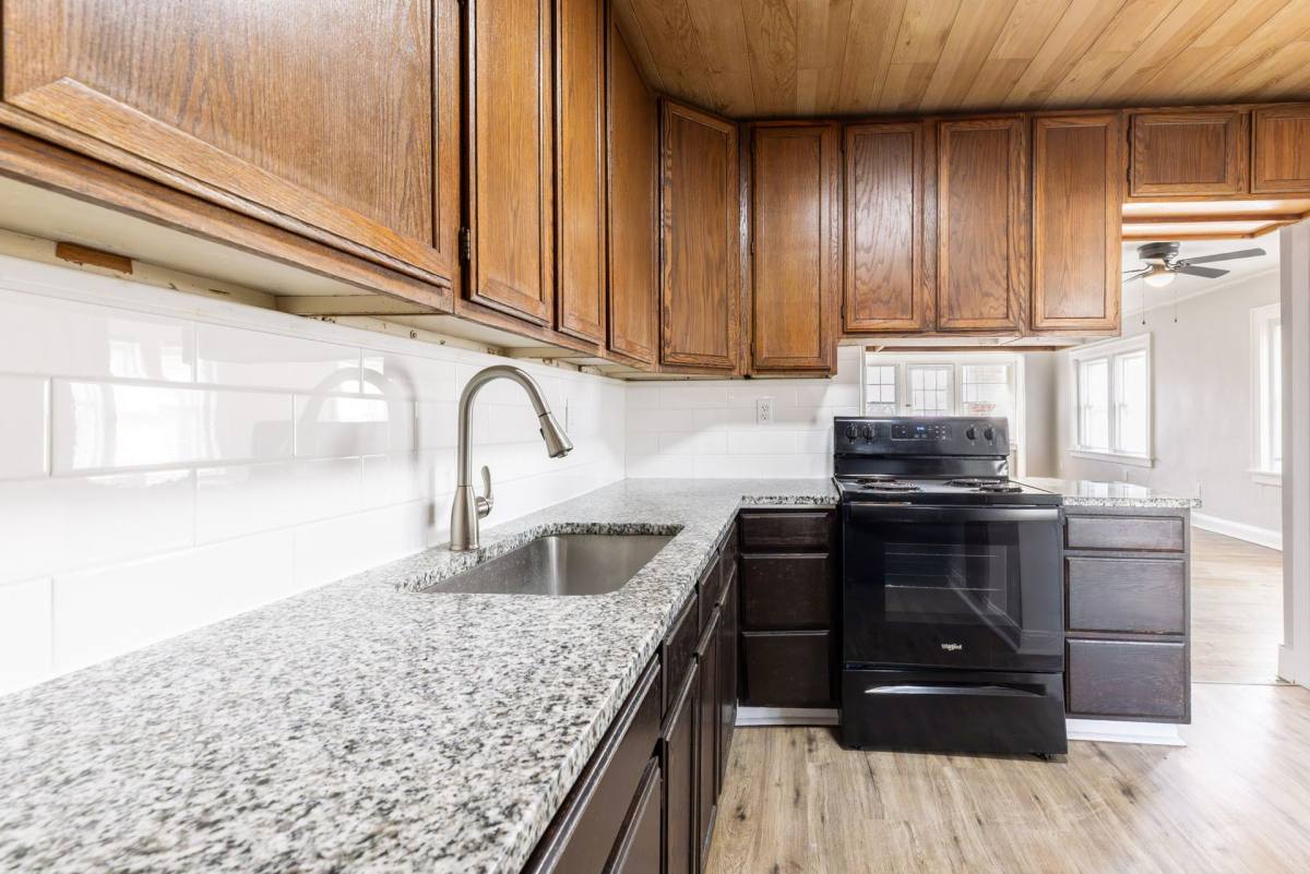 Apartment for rent at 2600-2614 Amie Court, Kansas City, MO 64124