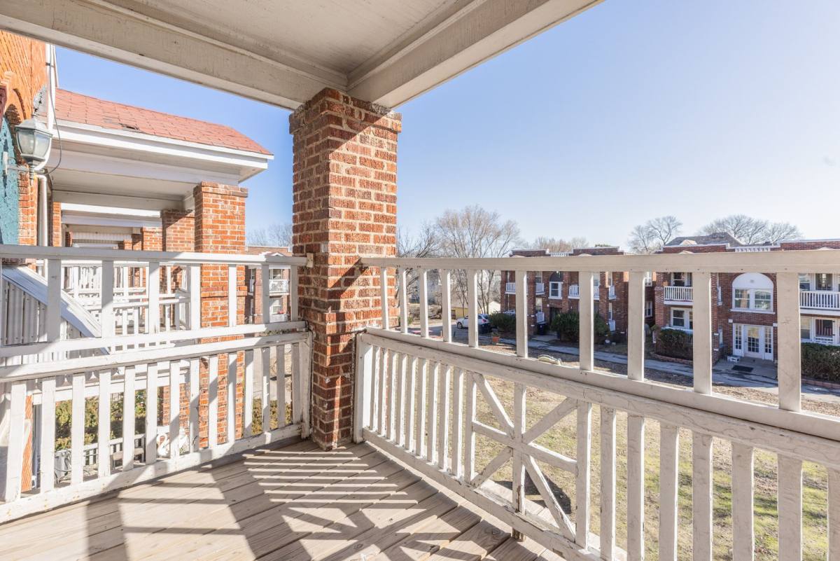 Apartment for rent at 2600-2614 Amie Court, Kansas City, MO 64124