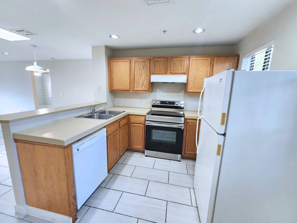 Apartment for rent at 2921 N Geronimo Ave, Tucson, AZ 85705