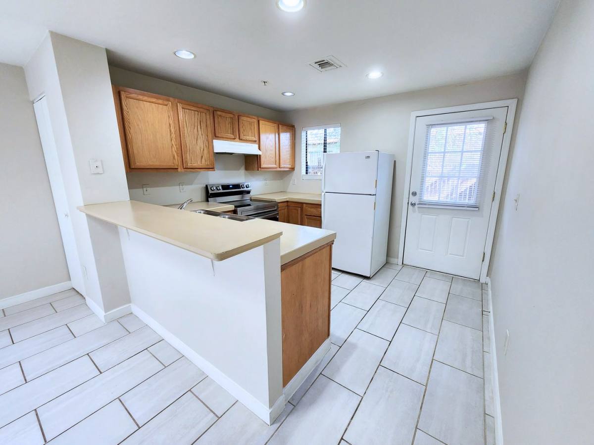 Apartment for rent at 2921 N Geronimo Ave, Tucson, AZ 85705