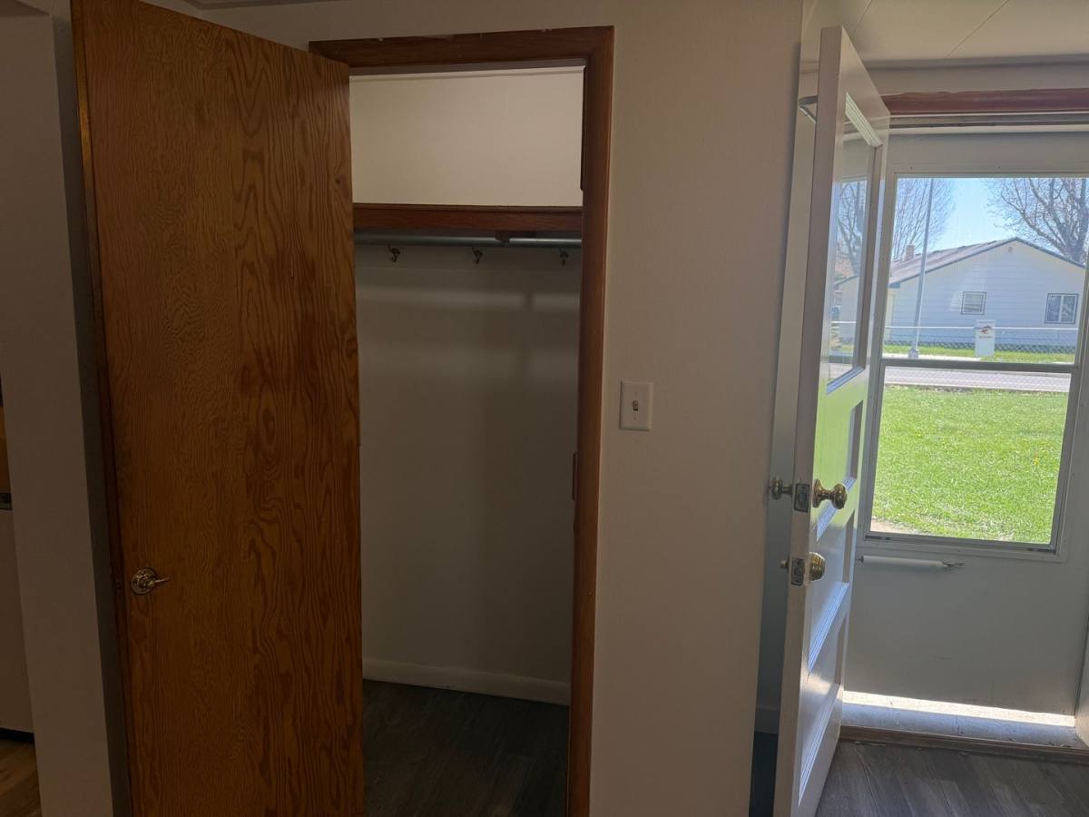 Apartment for rent at 513 Sims, Dickinson, ND 58601