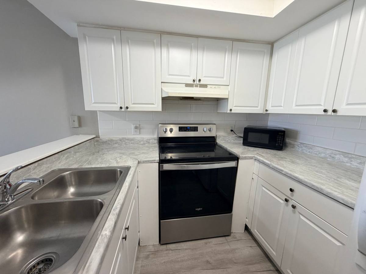 Apartment for rent at 823 Gleason Parkway, Cape Coral, FL 33914