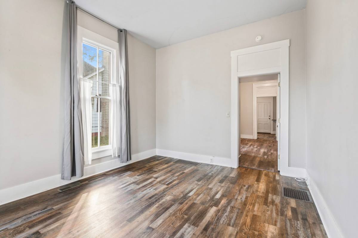 Apartment for rent at 1427 Wayne St, Noblesville, IN 46060