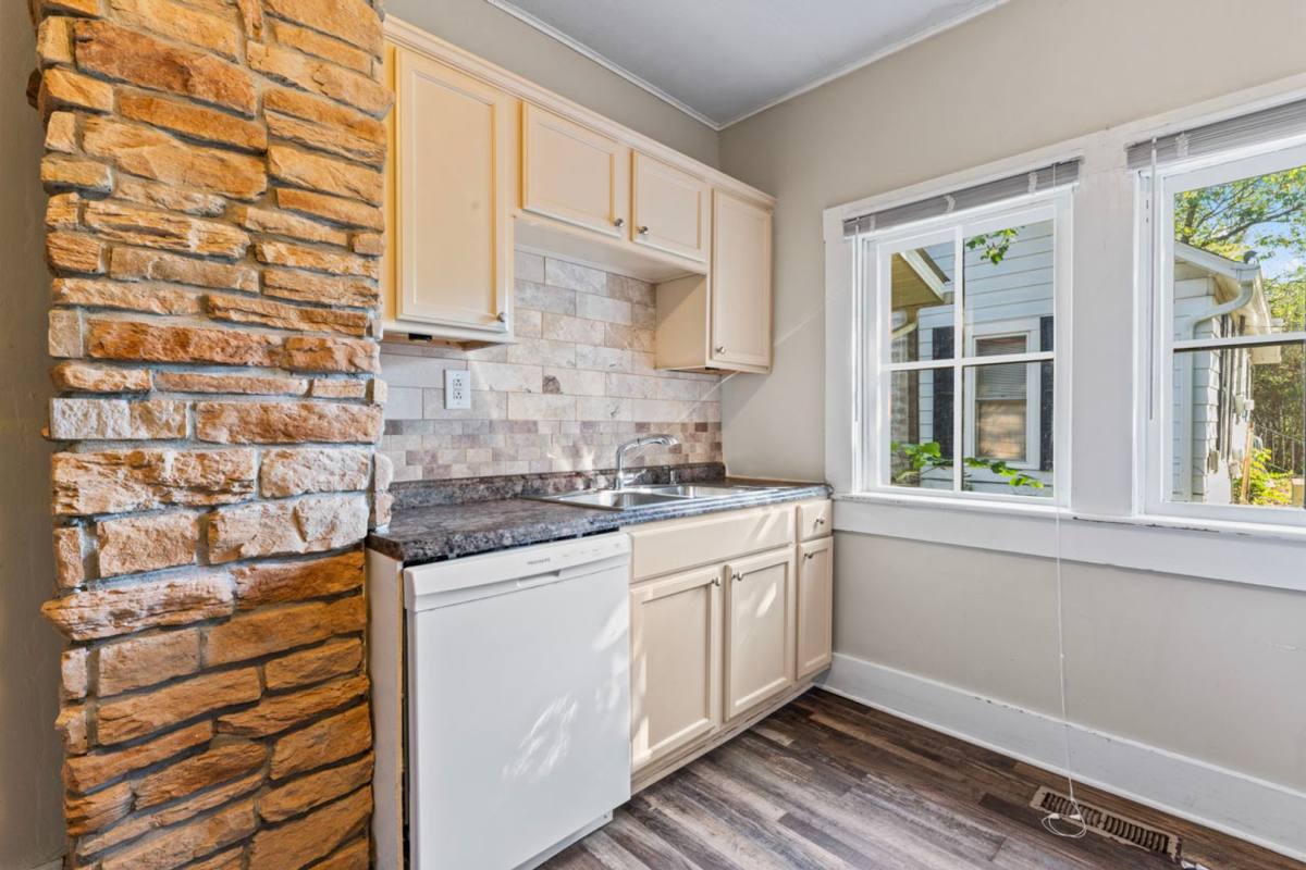 Apartment for rent at 1427 Wayne St, Noblesville, IN 46060