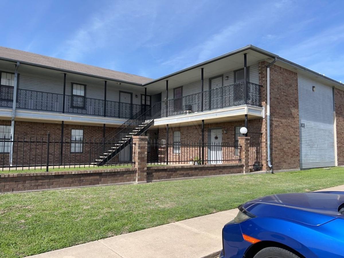 Apartment for rent at 103 W Truman Ave, Copperas Cove, TX 76522