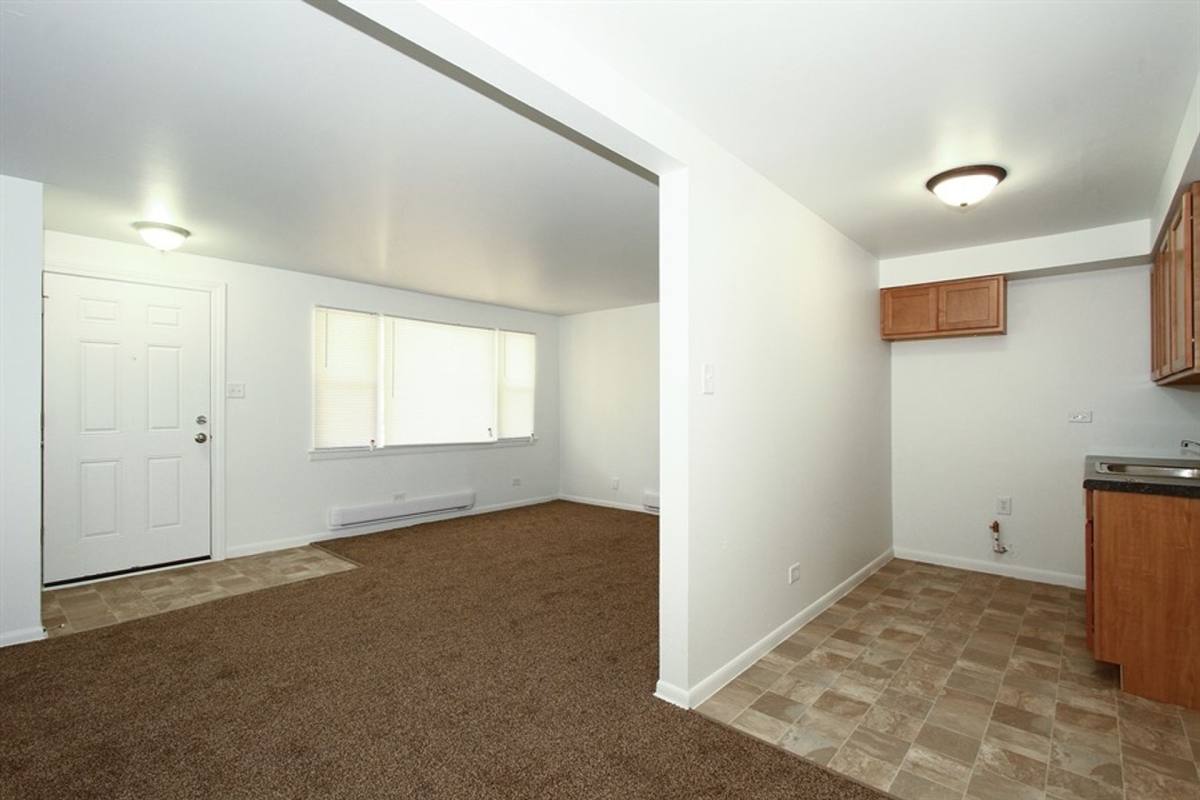 Apartment for rent at 8345-49 S Drexel Ave, Chicago, IL 60619