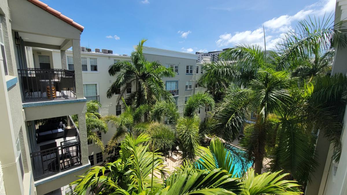 Condo for rent at 533 NE 3rd Ave, Fort Lauderdale, FL 33301