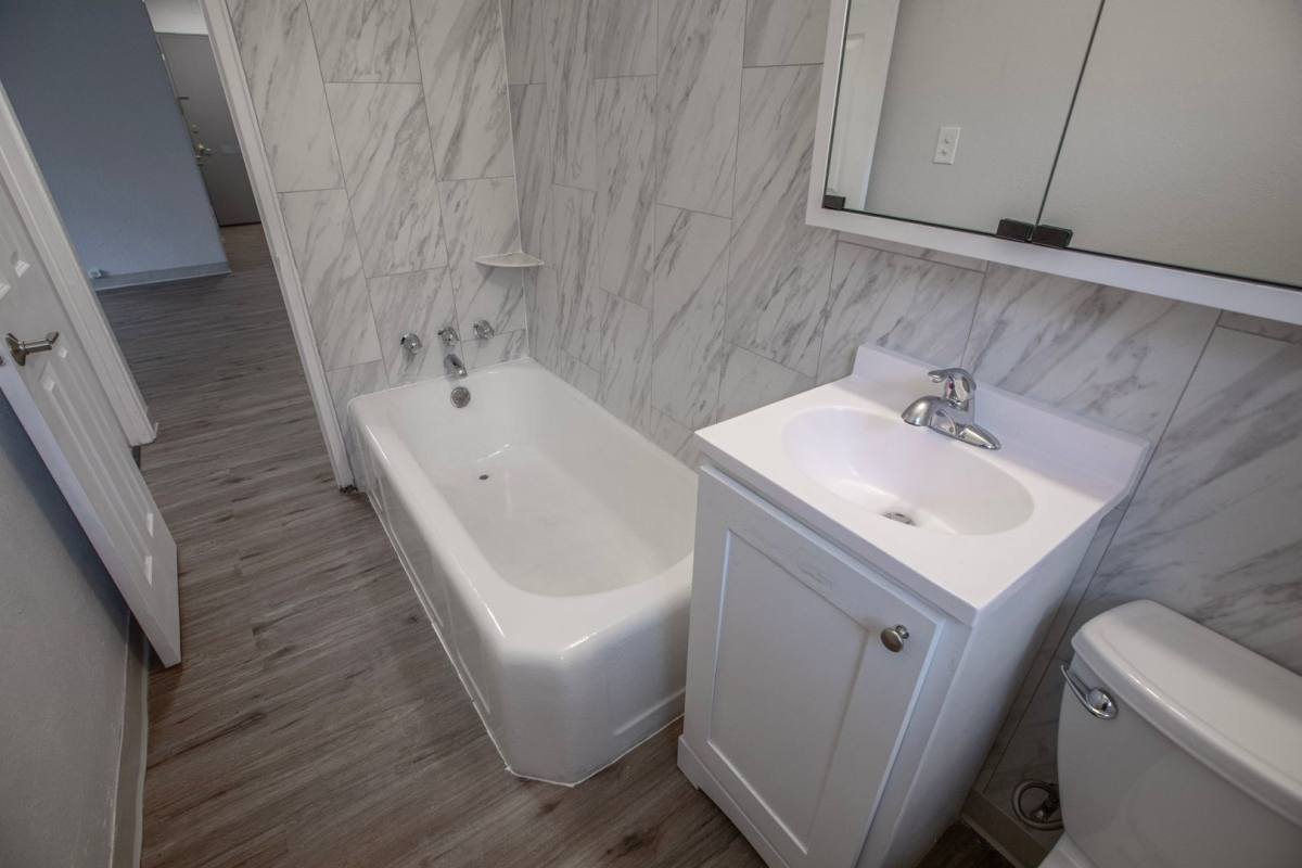 Apartment for rent at 3431 Dupont Ave S, Minneapolis, MN 55408
